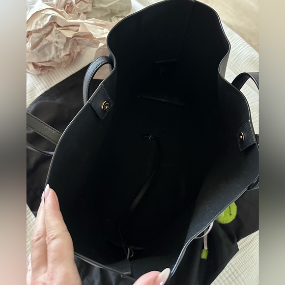 Saint Laurent brand new large Black leather tots - Picture 11 of 13